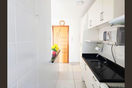Apartamento à venda com 53m², 2 quartos e 1 vaga Apartamento à venda com 53m², 2 quartos e 1 vagaCozinha
