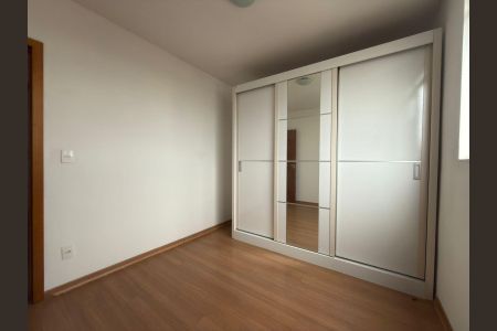 Apartamento à venda com 2 quartos, 47m² em Estrela Dalva, Belo Horizonte