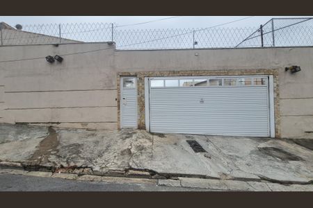 Casa de condomínio à venda com 65m², 2 quartos e 1 vagaFachada