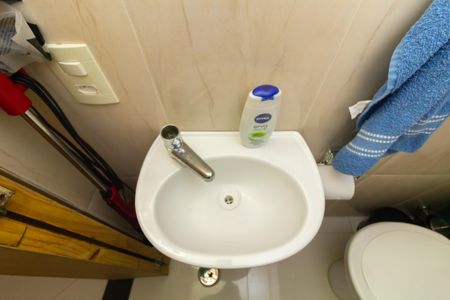 Casa de condomínio à venda com 65m², 2 quartos e 1 vagaLavabo