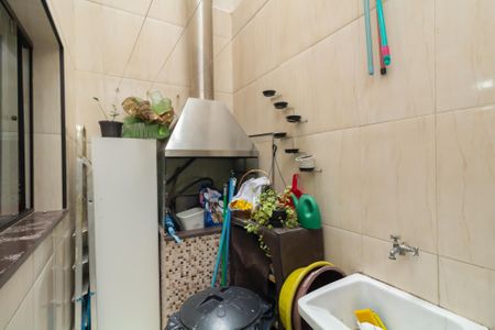 Casa de condomínio à venda com 65m², 2 quartos e 1 vagaÁrea de Serviço