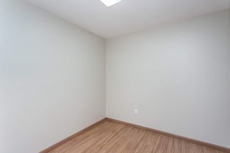 Quarto 1 de casa para alugar com 2 quartos, 80m² em Serraria, Porto Alegre