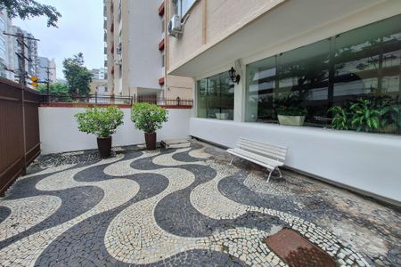 Apartamento à venda com 80m², 2 quartos e sem vagaÁrea comum