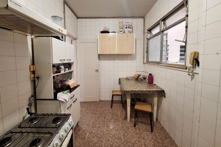 Apartamento à venda com 80m², 2 quartos e sem vagaCozinha