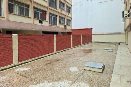 Apartamento à venda com 80m², 2 quartos e sem vagaÁrea comum