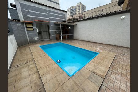 Casa à venda com 124m², 3 quartos e 1 vagaÁrea comum - Piscina