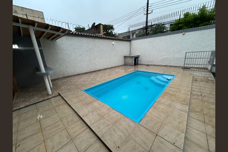 Casa à venda com 124m², 3 quartos e 1 vagaÁrea comum - Piscina