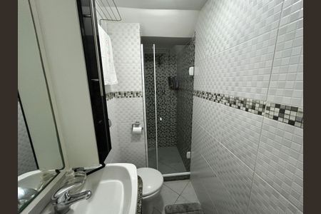 Casa à venda com 124m², 3 quartos e 1 vagaBanheiro 3