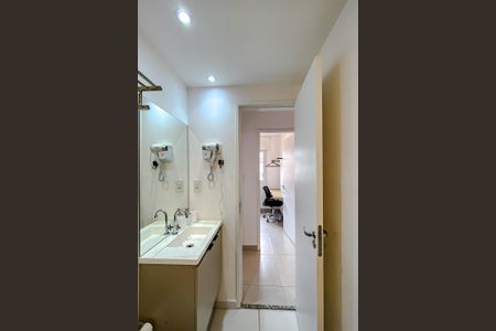 Apartamento para alugar com 38m², 2 quartos e sem vaga Apartamento para alugar com 38m², 2 quartos e sem vagaBanheiro