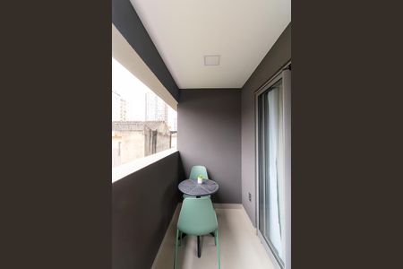 Varanda de kitnet/studio para alugar com 1 quarto, 20m² em Santo Amaro, São Paulo