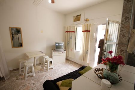 Studio para alugar com 30m², 1 quarto e 1 vaga Studio para alugar com 30m², 1 quarto e 1 vagaCozinha