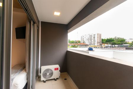 Varanda de kitnet/studio para alugar com 1 quarto, 20m² em Santo Amaro, São Paulo