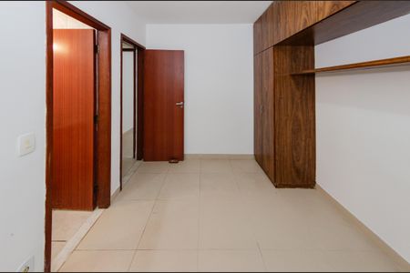 Apartamento para alugar com 71m², 3 quartos e 1 vaga Apartamento para alugar com 71m², 3 quartos e 1 vagaSuíte
