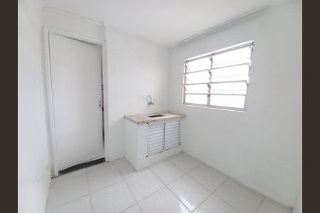 Cozinha de apartamento para alugar com 1 quarto, 40m² em Itararé, São Vicente
