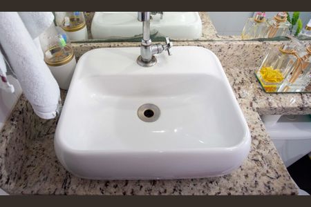 Apartamento à venda com 63m², 3 quartos e 1 vagaBanheiro Social