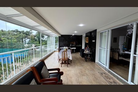 Apartamento à venda com 231m², 3 quartos e 3 vagasVaranda 4