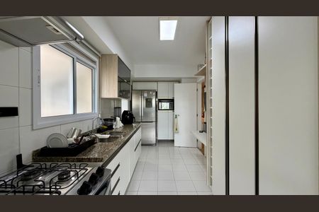 Apartamento à venda com 231m², 3 quartos e 3 vagasCozinha 5