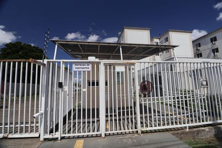 Apartamento para alugar com 72m², 2 quartos e sem vagaFachada e portaria