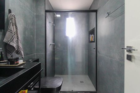 Apartamento à venda com 77m², 2 quartos e 1 vaga Apartamento à venda com 77m², 2 quartos e 1 vagaBanheiro da Suíte