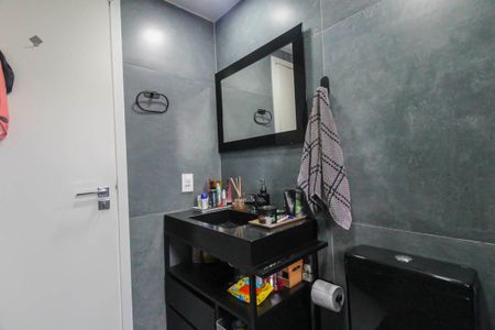 Apartamento à venda com 77m², 2 quartos e 1 vaga Apartamento à venda com 77m², 2 quartos e 1 vagaBanheiro da Suíte
