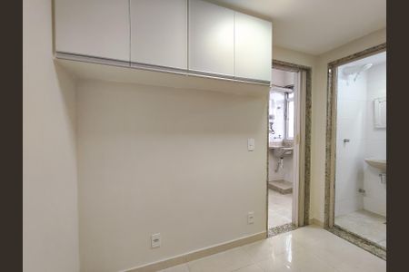 Apartamento para alugar com 91m², 3 quartos e 2 vagasQuarto de Serviço Reversível