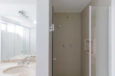 Apartamento à venda com 260m², 3 quartos e 2 vagasBanheiro