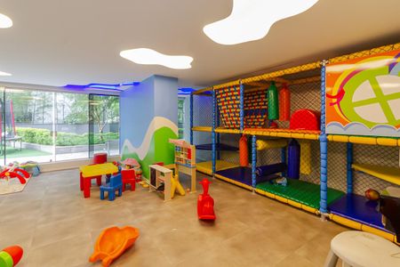 Apartamento à venda com 260m², 3 quartos e 2 vagasÁrea comum - Brinquedoteca