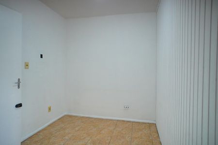 Sala-Cozinha  de kitnet/studio à venda com 1 quarto, 33m² em Jardim Dona Leopoldina, Porto Alegre