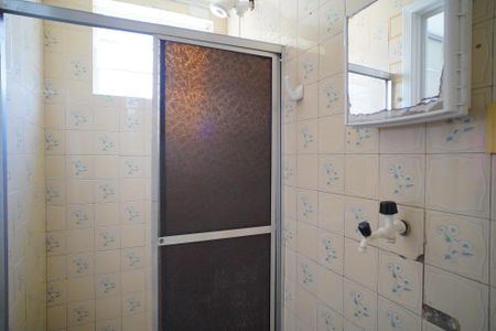 Banheiro de kitnet/studio à venda com 1 quarto, 33m² em Jardim Dona Leopoldina, Porto Alegre