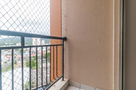 Sacada da Sala de apartamento para alugar com 3 quartos, 64m² em Botujuru, Mogi das Cruzes