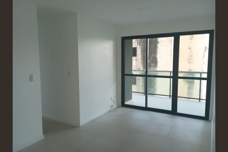 Sala de apartamento à venda com 3 quartos, 80m² em Barra da Tijuca, Rio de Janeiro
