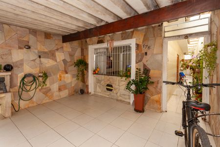 Casa à venda com 160m², 3 quartos e 2 vagasGaragem