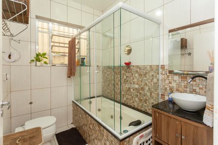 Casa à venda com 160m², 3 quartos e 2 vagasBanheiro