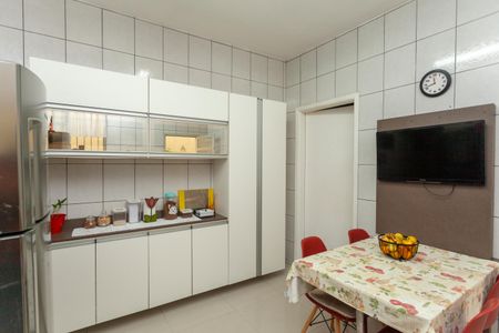 Casa à venda com 160m², 3 quartos e 2 vagasCozinha