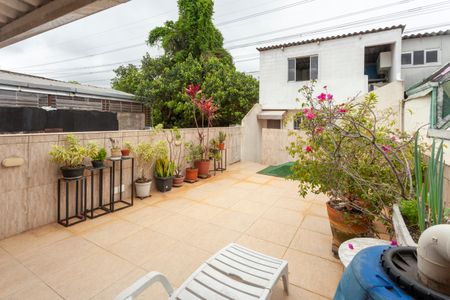 Casa à venda com 160m², 3 quartos e 2 vagasÁrea de Lazer