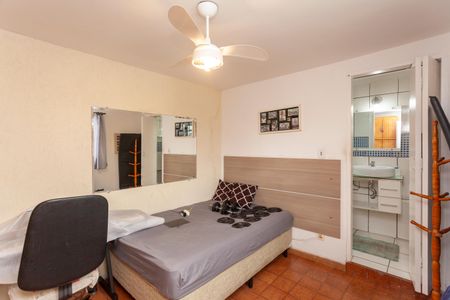 Casa à venda com 160m², 3 quartos e 2 vagasQuarto Suíte 2