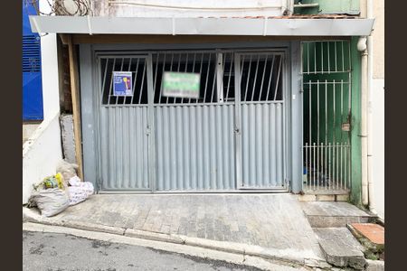 Casa para alugar com 40m², 1 quarto e sem vaga Casa para alugar com 40m², 1 quarto e sem vagaFachada