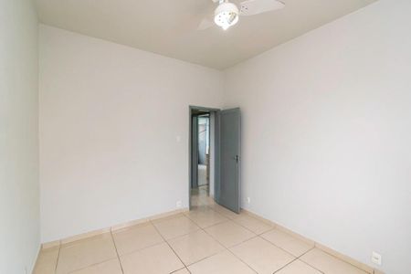 Quarto 1 de apartamento para alugar com 2 quartos, 70m² em Brás de Pina, Rio de Janeiro