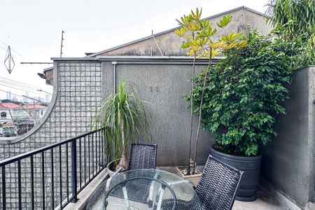 Casa à venda com 254m², 5 quartos e 3 vagas Casa à venda com 254m², 5 quartos e 3 vagasVaranda da Sala