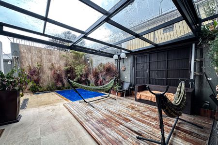 Casa à venda com 254m², 5 quartos e 3 vagas Casa à venda com 254m², 5 quartos e 3 vagasÁrea gourmet