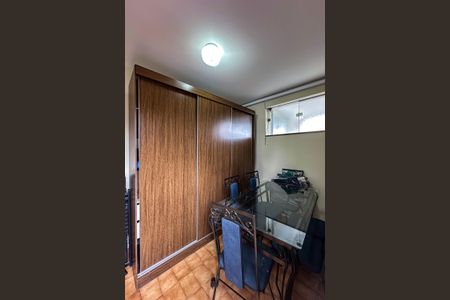 Casa à venda com 254m², 5 quartos e 3 vagas Casa à venda com 254m², 5 quartos e 3 vagasQuarto de Serviço