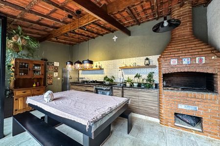 Casa à venda com 254m², 5 quartos e 3 vagas Casa à venda com 254m², 5 quartos e 3 vagasÁrea gourmet