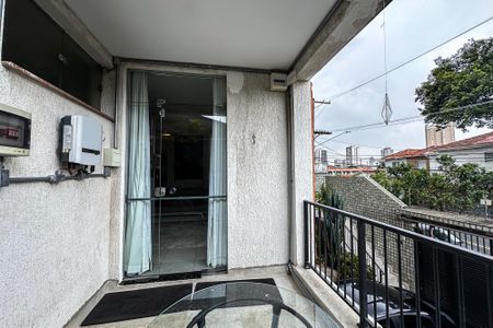 Casa à venda com 254m², 5 quartos e 3 vagas Casa à venda com 254m², 5 quartos e 3 vagasVaranda da Sala