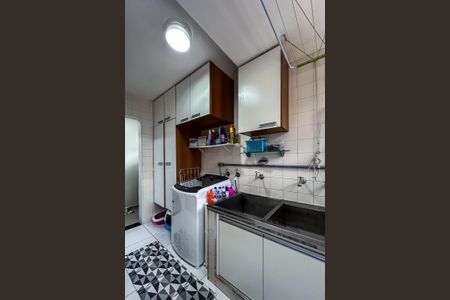 Casa à venda com 254m², 5 quartos e 3 vagas Casa à venda com 254m², 5 quartos e 3 vagasÁrea de Serviço