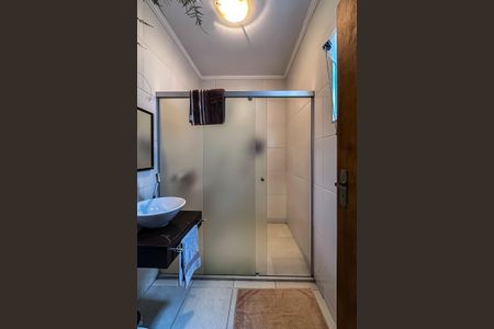 Casa à venda com 254m², 5 quartos e 3 vagas Casa à venda com 254m², 5 quartos e 3 vagasBanheiro