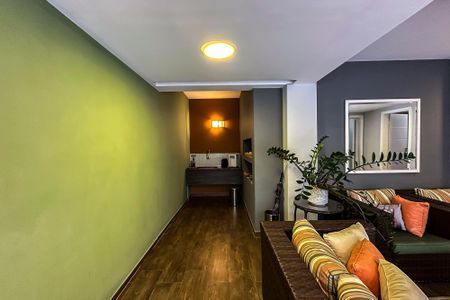 Casa à venda com 254m², 5 quartos e 3 vagas Casa à venda com 254m², 5 quartos e 3 vagasConsultório - Recepção