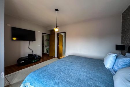 Casa à venda com 254m², 5 quartos e 3 vagas Casa à venda com 254m², 5 quartos e 3 vagasSuíte