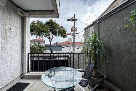 Casa à venda com 254m², 5 quartos e 3 vagas Casa à venda com 254m², 5 quartos e 3 vagasVaranda da Sala