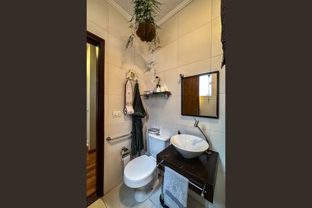 Casa à venda com 254m², 5 quartos e 3 vagas Casa à venda com 254m², 5 quartos e 3 vagasBanheiro