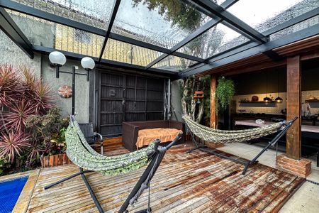 Casa à venda com 254m², 5 quartos e 3 vagas Casa à venda com 254m², 5 quartos e 3 vagasÁrea gourmet